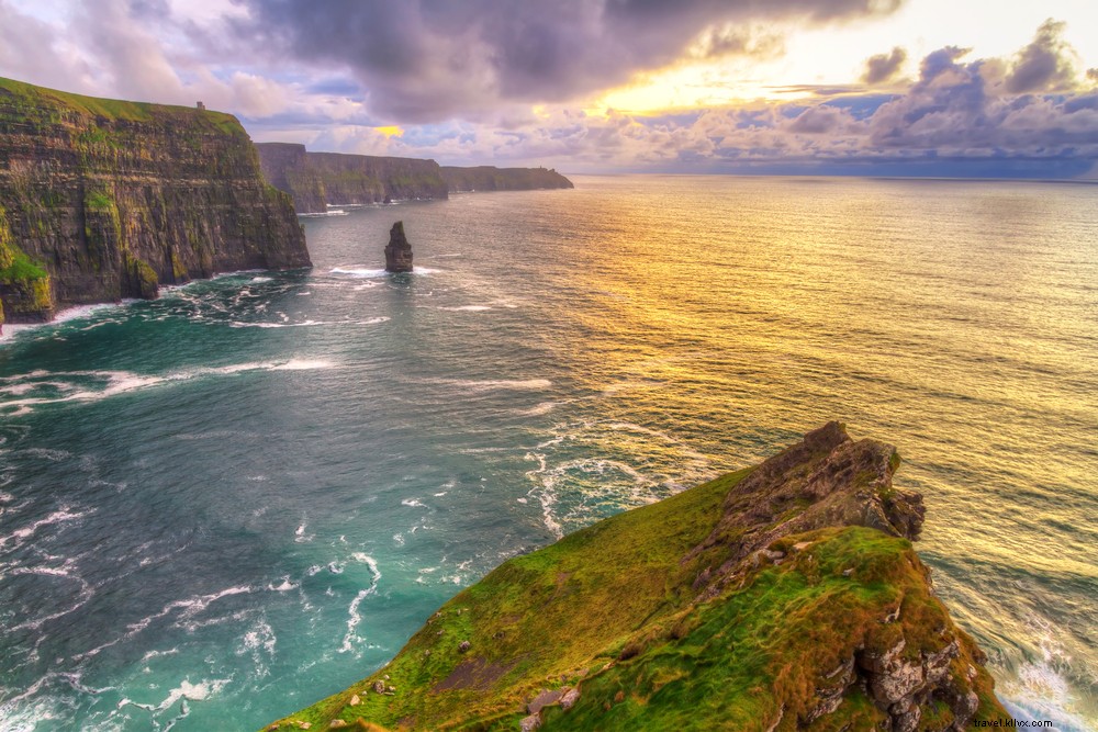 13 Tempat Yang Harus Dikunjungi di Irlandia &Irlandia Utara 